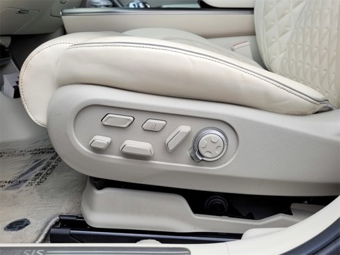 Used 2023 Genesis GV60 Performance image 18