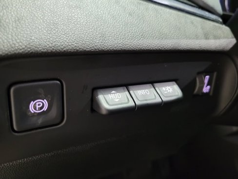 Used 2022 Buick Enclave Premium image 43