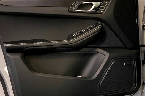 New 2026 Porsche Macan GTS image 20
