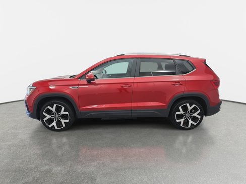 Certified 2023 Volkswagen Taos SEL image 6