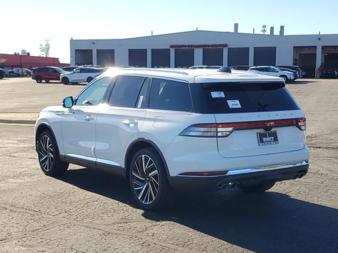 New 2025 Lincoln Aviator Reserve w/ Equipment Group 201A image 3