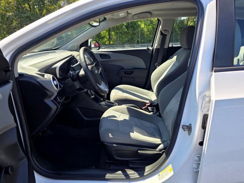 Used 2020 Chevrolet Sonic LT image 14