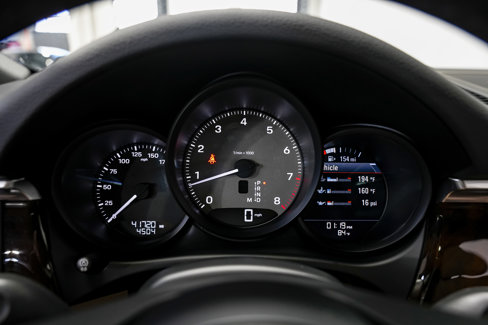 Used 2023 Porsche Macan S image 11
