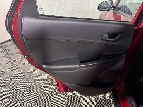 Used 2023 Hyundai Kona SE image 18