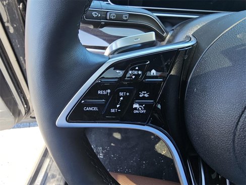 Certified 2025 Mercedes-Benz GLS 450 4MATIC image 18