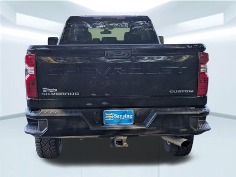 Used 2023 Chevrolet Silverado 2500 Custom w/ Custom Value Package image 5