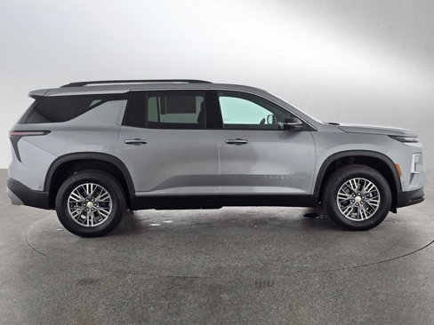 New 2026 Chevrolet Traverse LT w/ Enhanced Driving Package image 2