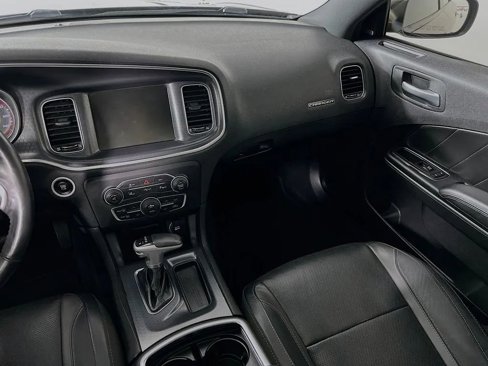 Used 2015 Dodge Charger SXT w/ Plus Group image 25