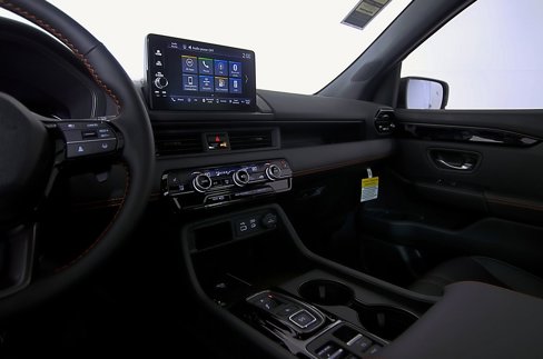 Certified 2025 Honda Pilot TrailSport image 28