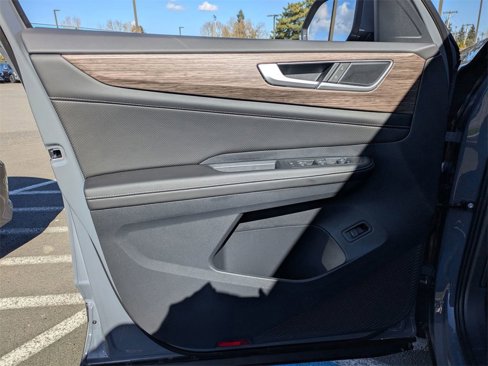 New 2025 Volkswagen Atlas SEL image 10