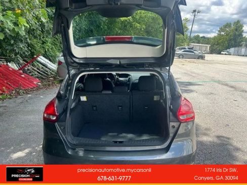 Used 2015 Ford Focus SE image 24