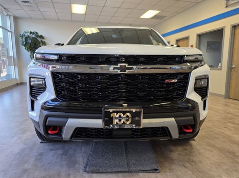 New 2026 Chevrolet Traverse Z71 w/ Enhanced Driving Package image 2