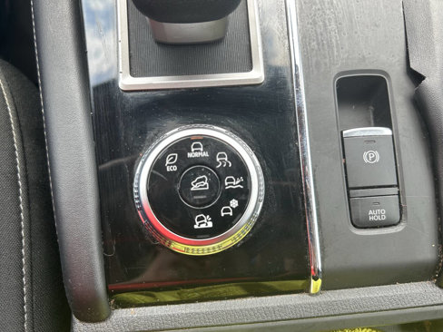 Used 2022 Mitsubishi Outlander ES image 27