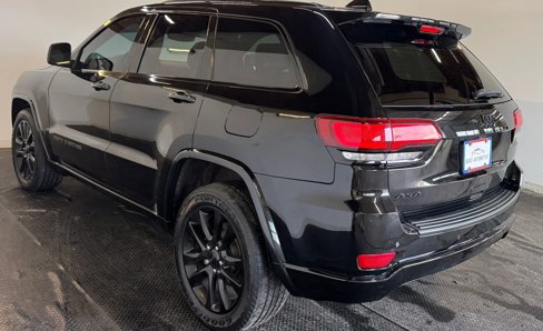 Used 2019 Jeep Grand Cherokee Altitude image 7
