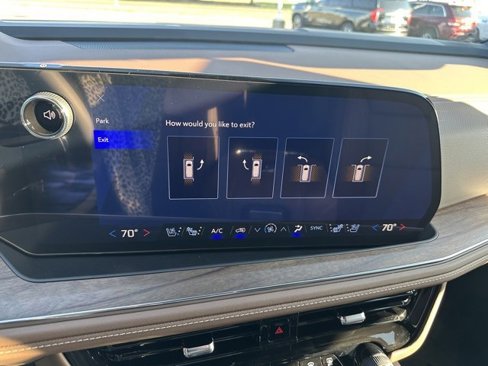 New 2026 Chevrolet Suburban High Country image 27