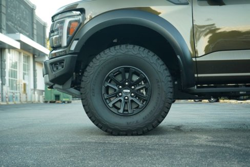 Used 2025 Ford F150 Raptor image 17