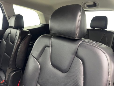 Used 2025 Kia Telluride S image 34