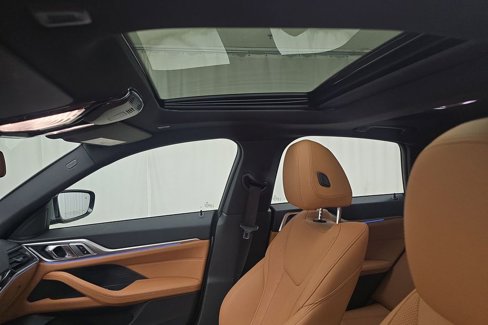 Used 2024 BMW i4 eDrive35 w/ Premium Package image 23