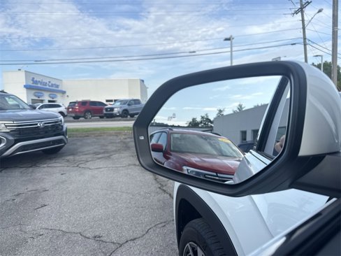 New 2025 Volkswagen Atlas SEL Premium R-Line image 24