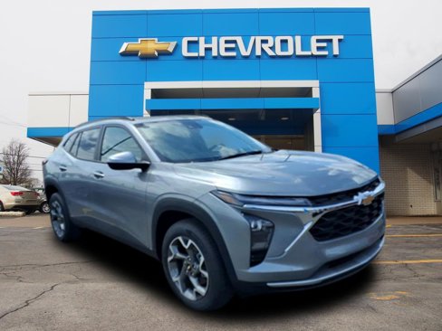 New 2025 Chevrolet Trax LT w/ LT Convenience Package image 1