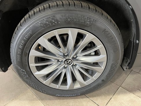 Certified 2024 MAZDA CX-90 3.3 Turbo w/ Preferred Plus image 10