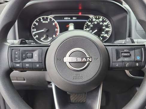 Used 2023 Nissan Rogue SV image 25