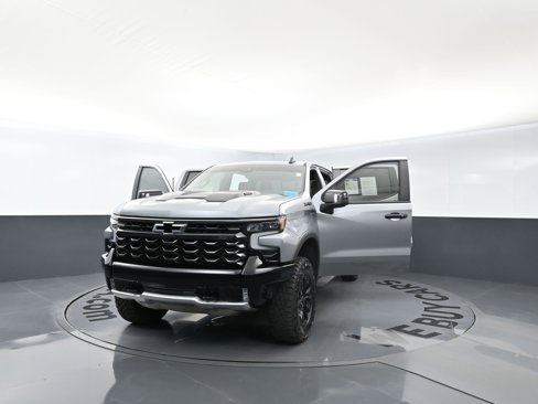 Used 2024 Chevrolet Silverado 1500 ZR2 w/ Technology Package image 26