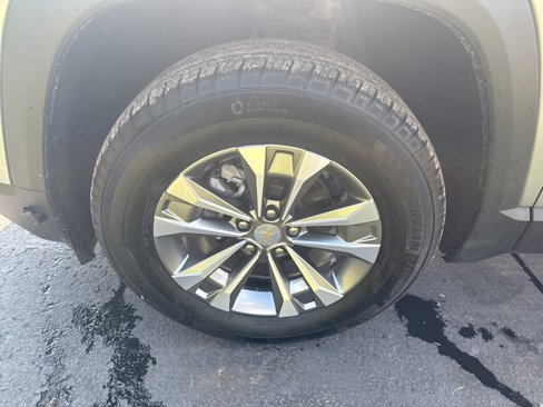 New 2025 Chevrolet Equinox LT w/ Convenience Package II image 10
