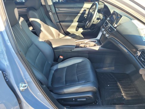Used 2022 Honda Accord Touring image 19