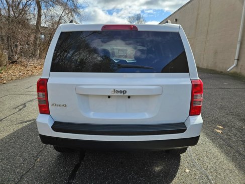Used 2012 Jeep Patriot Sport image 6