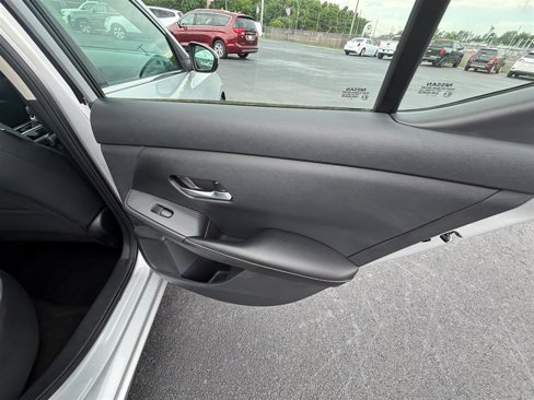 Used 2021 Nissan Sentra SV image 46