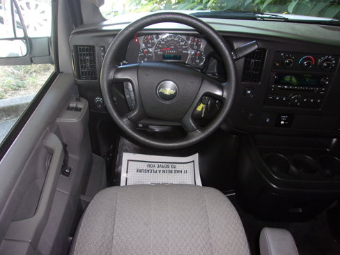 Used 2016 Chevrolet Express 3500 LT w/ LT Preferred Equipment Group image 24