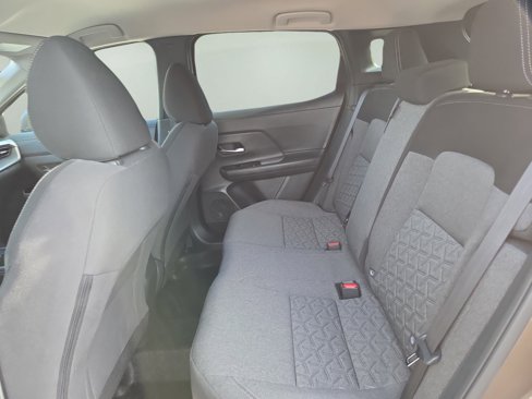 Used 2025 Nissan Kicks SV image 26