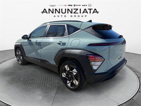 Used 2024 Hyundai Kona SEL w/ Convenience Package image 3