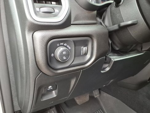 Used 2025 RAM 1500 Big Horn image 10