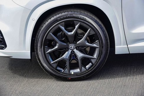 New 2026 Lexus TX 500h AWD image 10