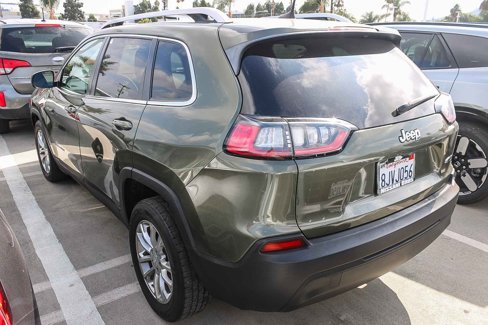 Used 2019 Jeep Cherokee Latitude w/ Popular Appearance Group image 3