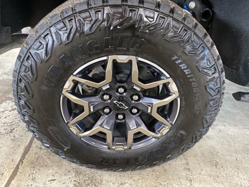 New 2026 Chevrolet Colorado ZR2 w/ Technology Package image 9