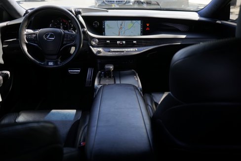 Used 2020 Lexus LS 500 F Sport image 16