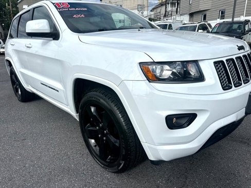 Used 2015 Jeep Grand Cherokee Altitude image 11