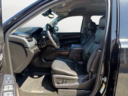 Used 2017 Chevrolet Tahoe LT w/ Z71 Midnight Edition image 11