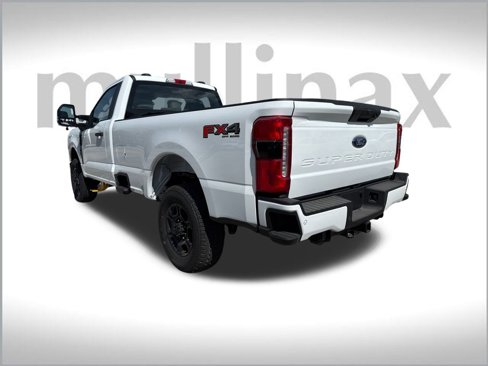 New 2025 Ford F350 4x4 Regular Cab Super Duty image 3