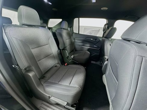 New 2026 Chevrolet Traverse LT image 28