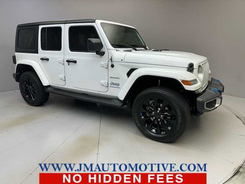 Used 2023 Jeep Wrangler Sahara image 7