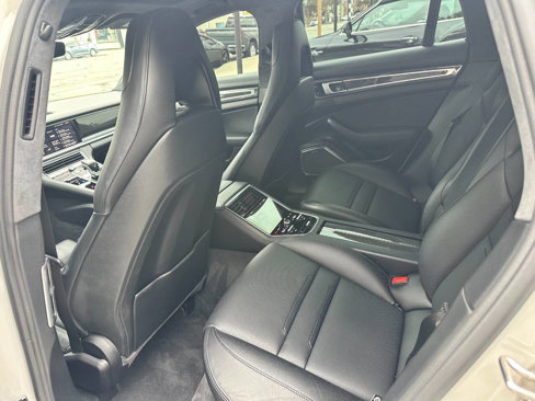 Used 2018 Porsche Panamera Turbo image 34