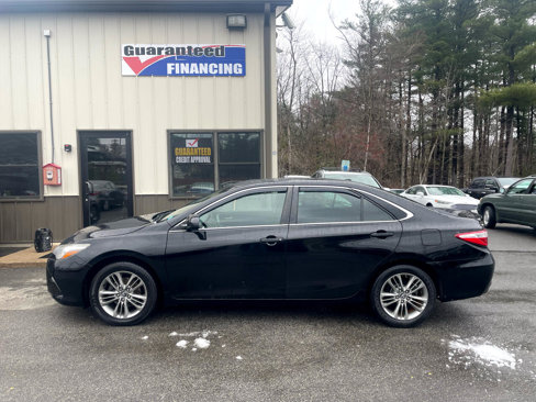 Used 2017 Toyota Camry SE image 7