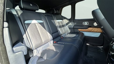 Certified 2019 Rolls-Royce Cullinan image 28