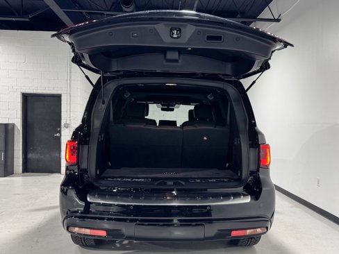 Used 2023 INFINITI QX80 Sensory image 10