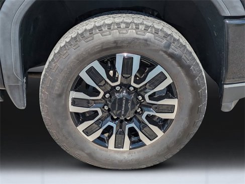Used 2023 GMC Sierra 2500 Denali w/ Denali Black Diamond Edition image 10