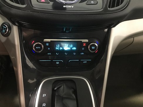 Used 2013 Ford C-MAX SEL image 28